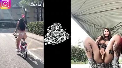 TikTok, Instagram model caught in a public place during a risky squirt !