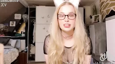 My FIRST video, I introduce myself ;)