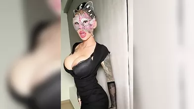 Busty Amateur Masturbates with Beautiful Lingerie