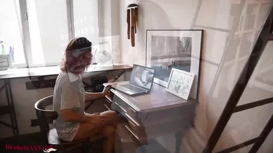 Cute Teen Masturbates Watching Porno